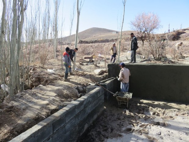 طرح محرومیت زدایی در دهستان گزیک شهرستان درمیان آغاز شد