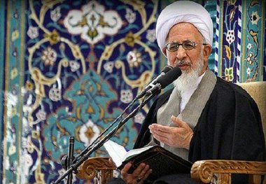 آیت الله جوادی آملی: خدا را شاکریم که خطر داعش به خود خطرآفرینان برگشت