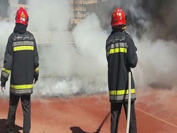 آتش سوزی مجموعه ورزشی 15 خرداد تاکستان مهار شد