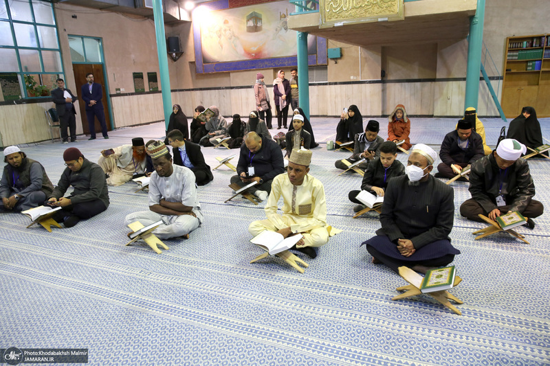 بازدید جمعی از دانش آموزان شرکت کننده هشتمین دوره مسابقات بین المللی دانش آموزی قرآن کریم از جماران