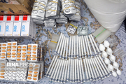 ۲ میلیون و ۷۰۰ هزار قرص و داروهای کمیاب در تهران کشف شد
