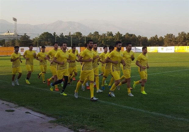 بازیکنان پارس جنوبی در ایفمارک حاضر شدند
