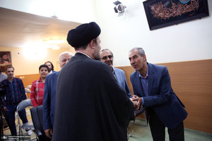 رونمایی از کتاب در حدیث دیگران