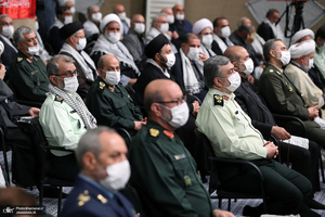 دیدار جمعی از پیشکسوتان و فرماندهان دفاع مقدس با رهبر معظم انقلاب