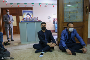 مراسم سالروز میلاد حضرت زهرا(س) و امام خمینی(ره) در موسسه تنظیم و نشر آثار امام(ره)