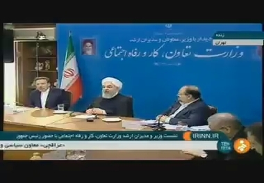 روحانی: می گویند عالمی عادل است که زن و بچه اش پشت سرش نماز بخوانند