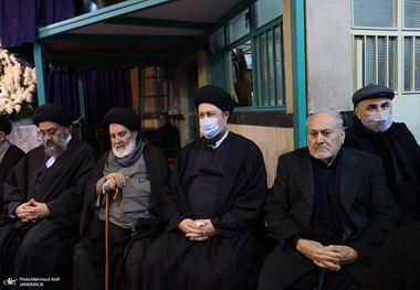 مراسم بزرگداشت آیت الله موسوی بجنوردی (ره) در حسینیه جماران - 1
