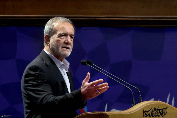 پزشکیان:حادثه بندر شهید رجایی بسیار تلخ بود/ به خانواده‌های جان باختگان از هر نظر رسیدگی خواهیم کرد/ امیدواریم ایران را به گونه‌ای بسازیم که چشم طمع بیگانگان به آن ناامید شود. 