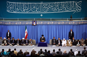 دیدار شرکت‌کنندگان درمسابقات بین‌المللی قرآن با رهبر معظم انقلاب