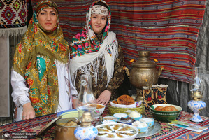 جشنواره اقوام ایرانی به مناسبت هفته وحدت در منطقه 22 