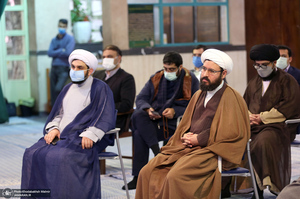 نشست باز خوانی منشور روحانیت‎