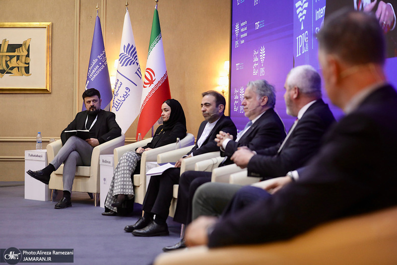 نشست های اجلاس بین المللی تحت تهاجم ؛ تجاوز و دفاع