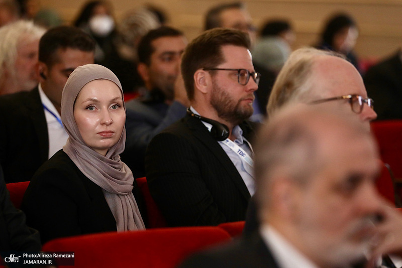 نشست های اجلاس بین المللی تحت تهاجم ؛ تجاوز و دفاع
