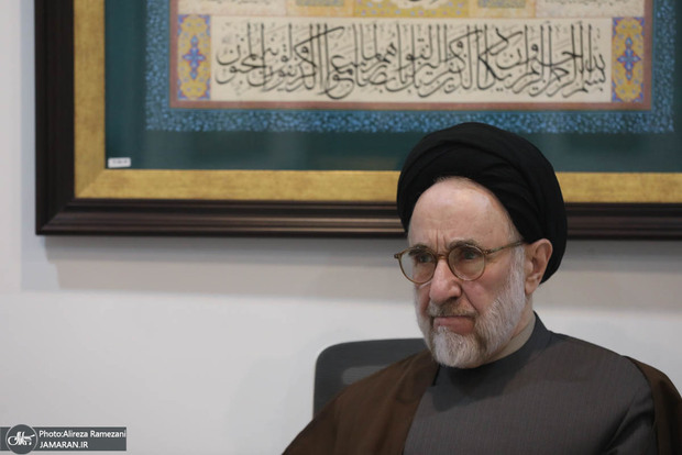 سید محمد خاتمی: مذاکره به معنای تسلیم شدن‌ نیست/ درست نیست صدای بلند در اختیار کسانی‌ باشد که تحریم را نعمت می‌دانند