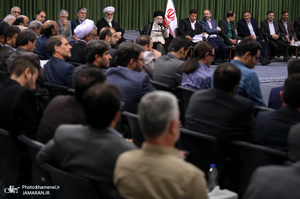 دیدار جمعی از شاعران و اهالی فرهنگ و ادب با رهبر معظم انقلاب