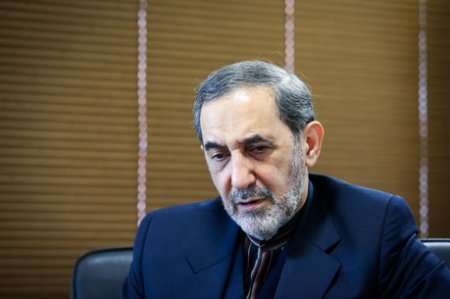 ولایتی: مردانی که برای خاموش کردن آتش به آتش زدند، خود خاموش شدند