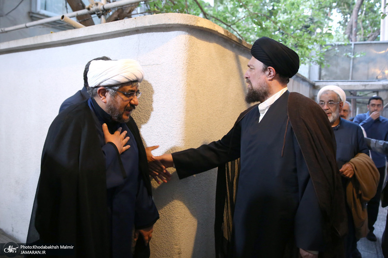 مراسم وداع با پیکر آیت الله حسن صانعی (ره) در جماران