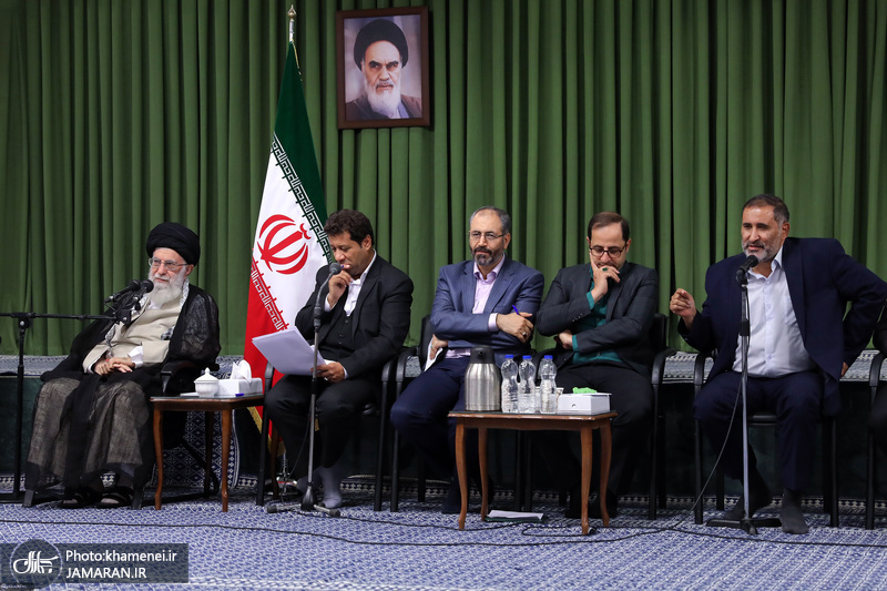 دیدار جمعی از شاعران و اهالی فرهنگ و ادب با رهبر معظم انقلاب