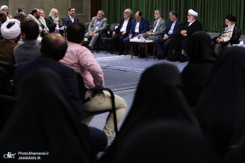 دیدار جمعی از شاعران و اهالی فرهنگ و ادب با رهبر معظم انقلاب