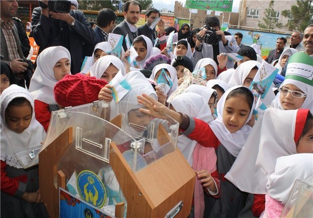 12 هزار دانش آموز در آذربایجان شرقی نیازمند کمک هستند