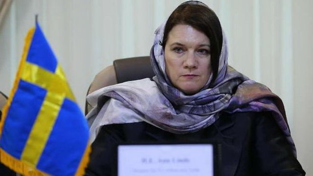  پاسخ جالب وزیر سوئدی درباره حجابش در تهران