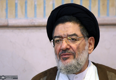 حجت الاسلام و المسلمین علی اکبر محتشمی پور دار فانی را وداع گفت